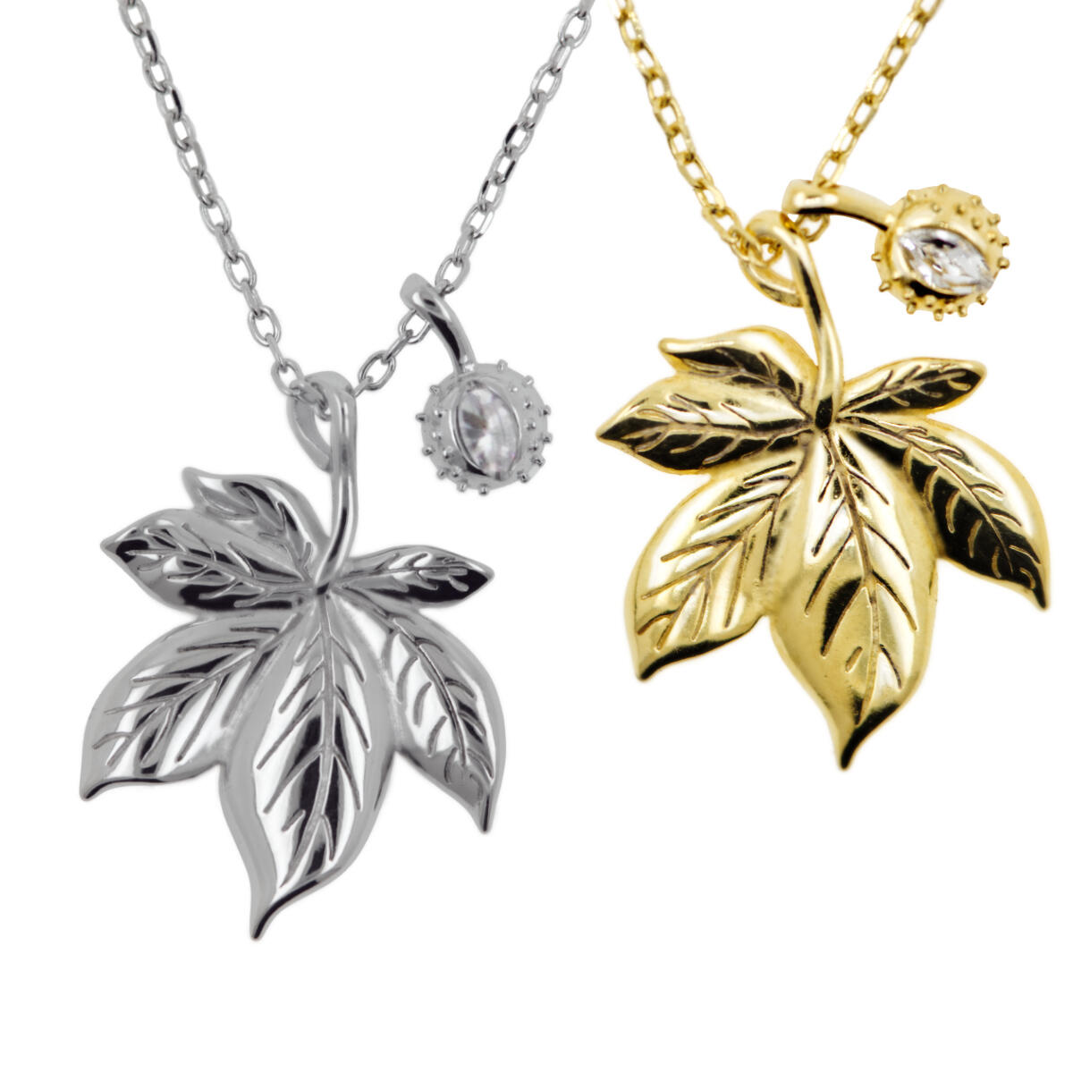  This image presents a prototype lovingly developed by Pantercats—an exceptional necklace inspired by nature, depicting the shape of a leaf from a German chestnut tree. Crafted from fine 925 silver, it showcases the beauty of nature in the form of exquisite jewelry design.