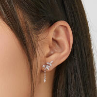 Charming elegant leaves stud earrings with zirconia made...
