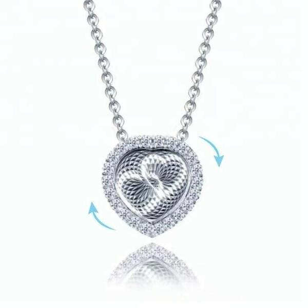 Necklace with dancing hearts made of 925 silver